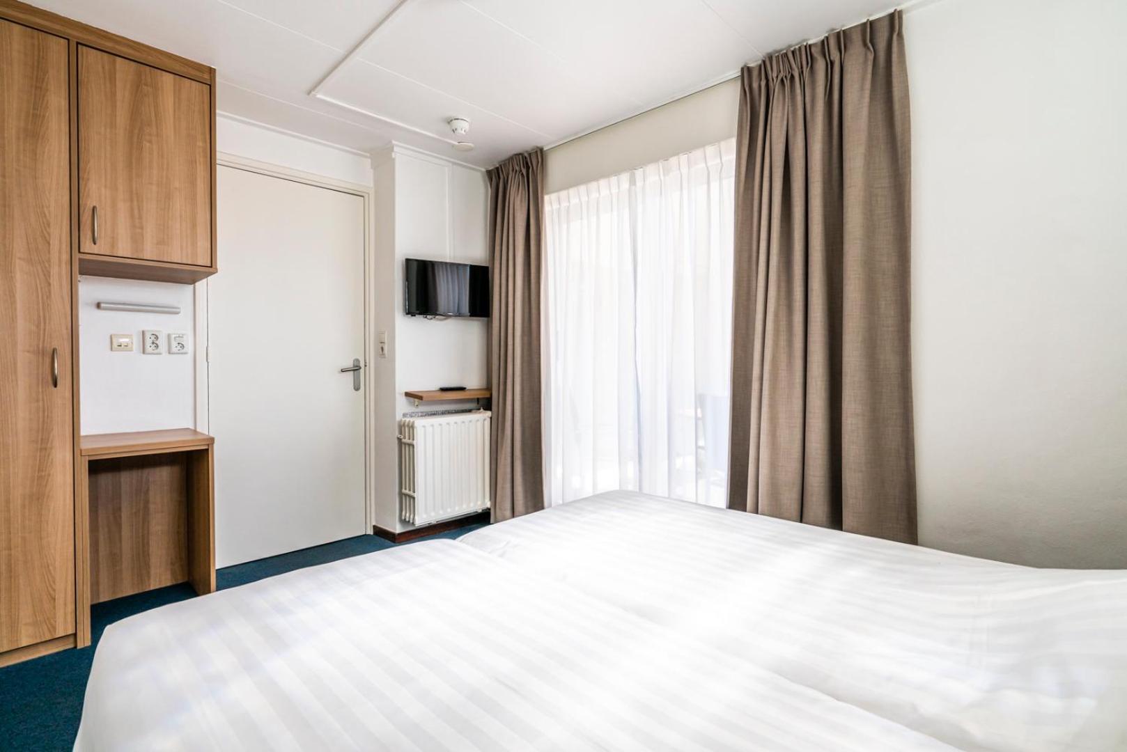 Hotel Хульст Экстерьер фото